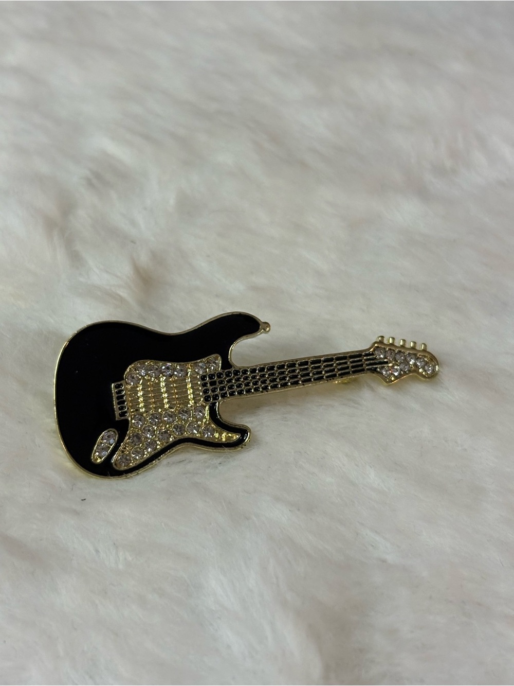 Black and Gold Electric Guitar Pin